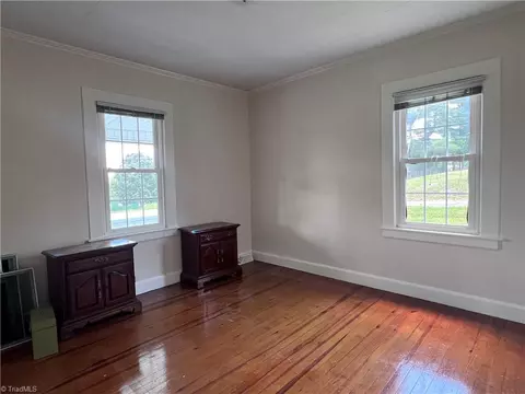 1394 Forrest Dr, Mount Airy, NC 27030 photo 7