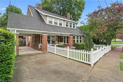 Exterior - 87 Hillcrest Dr, High Point, NC 27262 photo 5 of 12
