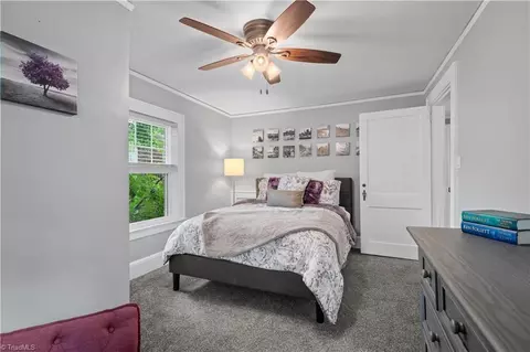 Bedroom - 87 Hillcrest Dr, High Point, NC 27262 photo 2 of 5