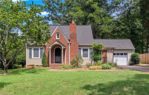 2117 Peace Haven Rd N, Winston Salem, NC 27106