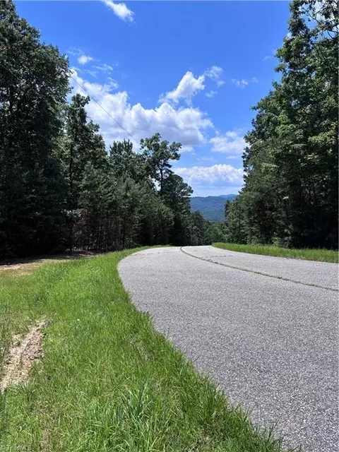 00 Breakaway Dr, Mcgrady, NC 28649 photo 3