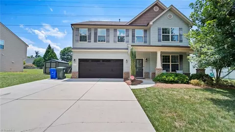 231 Fair Oaks Ct, Mebane, NC 27302