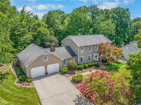 1203 Brookfield Ct, High Point, NC 27262