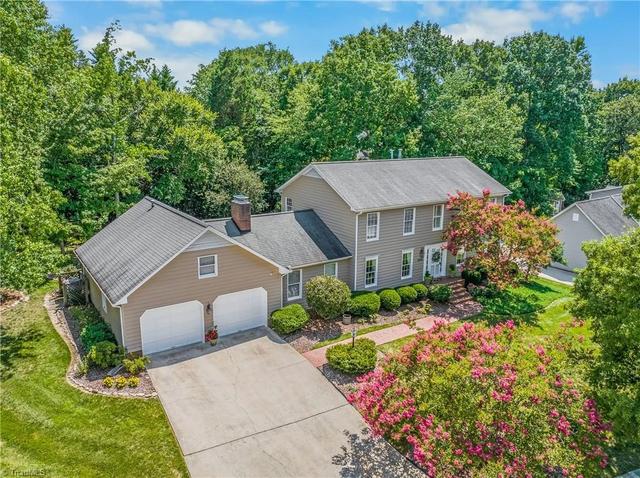 1203 Brookfield Ct, High Point, NC 27262