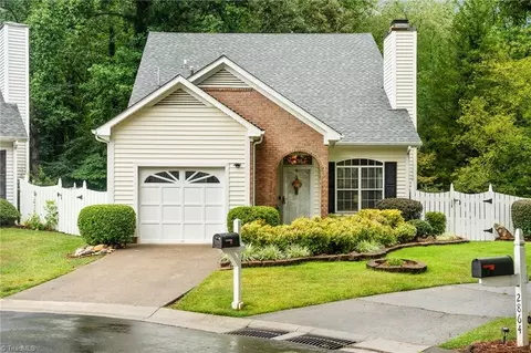 2849 Wynfield Crossing Ln, Winston Salem, NC 27103