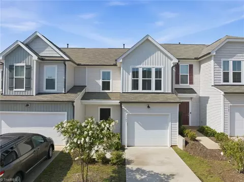 3703 Feltham Ln, Jamestown, NC 27282