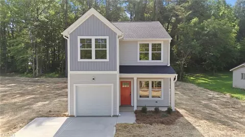 120 Maplewood Ave, Thomasville, NC 27360