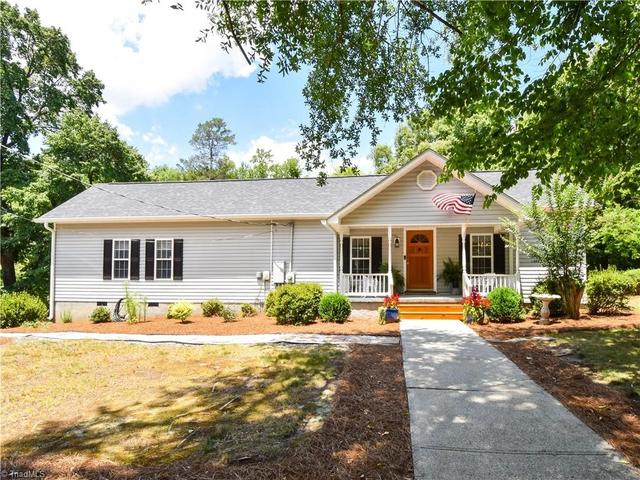 681 Sanford Ave, Mocksville, NC 27028