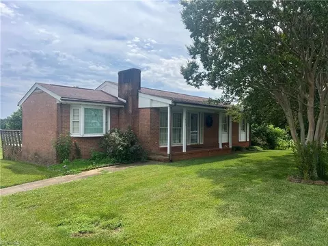 455 Cave Rd, Dobson, NC 27017 photo 2