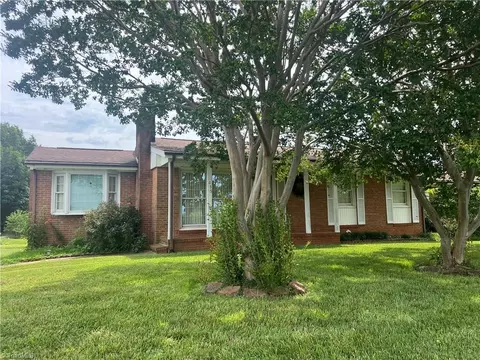 455 Cave Rd, Dobson, NC 27017 photo 6