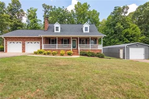 2301 E Old Us Highway 421, Yadkinville, NC 27055
