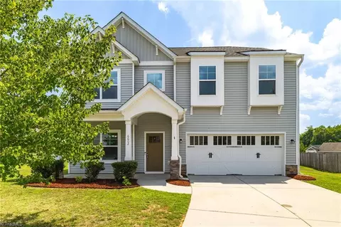 6602 Minstrel Ct, Whitsett, NC 27377