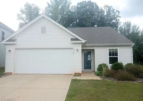 5524 Baverhof Dr, Greensboro, NC 27405