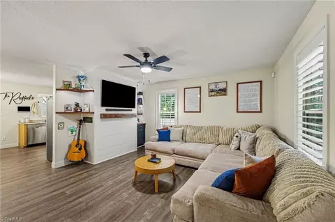 4243 Hunters Run, Trinity, NC 27370 photo 2