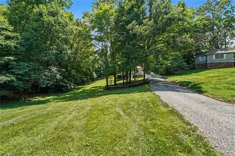 4243 Hunters Run, Trinity, NC 27370 photo 28