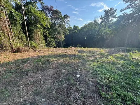 349 King St, King, NC 27021 photo 11