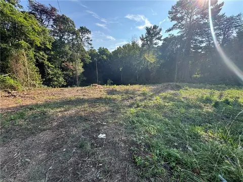 349 King St, King, NC 27021 photo 6