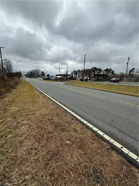 349 King St, King, NC 27021 photo 19