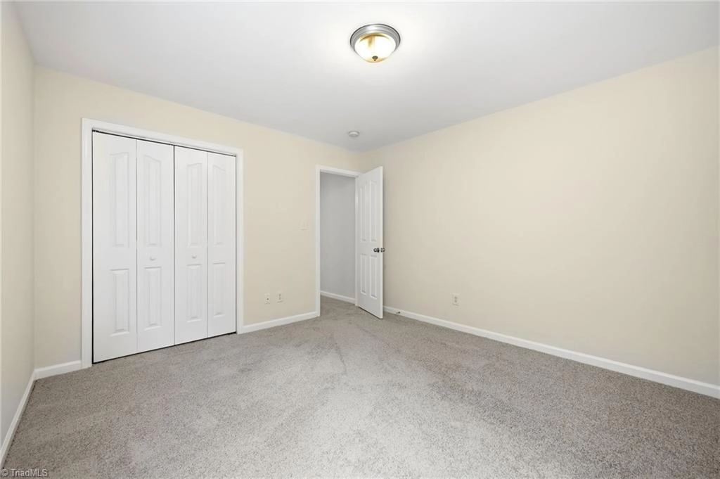 2211 Rindle Dr, High Point, NC 27262 photo 21