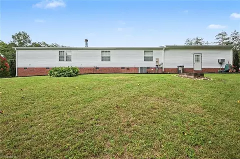 2298 Ray Loop Rd, Westfield, NC 27053 photo 17