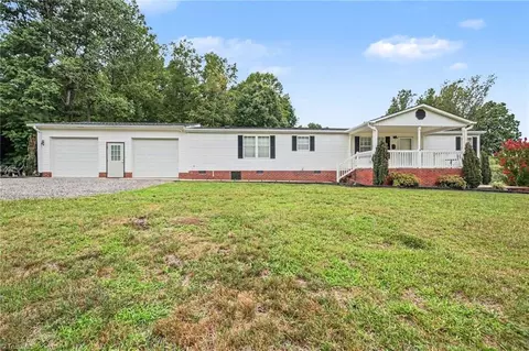 2298 Ray Loop Rd, Westfield, NC 27053 photo 1