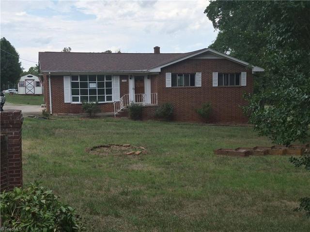 3150 Wentworth St, Reidsville, NC 27320