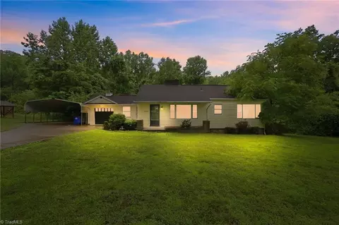 5002 Cherry St, Winston Salem, NC 27105