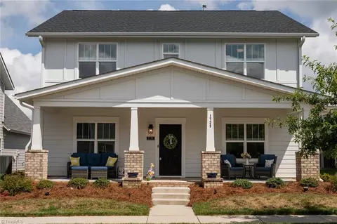 1728 Eastover Dr, Kernersville, NC 27284