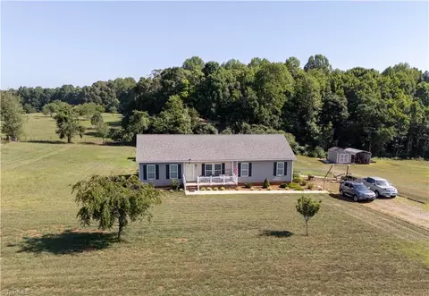 1056 Carson James Dr, Boonville, NC 27011