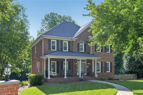8415 Curraghmore Ct, Clemmons, NC 27012