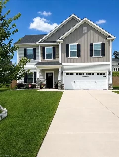 7458 Buckview Ct, Kernersville, NC 27284