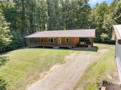 177 Kevin Dale Dr, Lexington, NC 27295