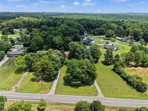 View/Area - 4096 Hoover Hill Rd, Trinity, NC 27370 photo 2 of 4