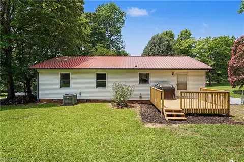 Exterior - 4096 Hoover Hill Rd, Trinity, NC 27370 photo 6 of 8