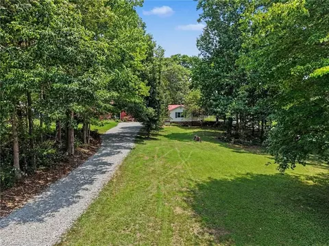 Exterior - 4096 Hoover Hill Rd, Trinity, NC 27370 photo 3 of 8