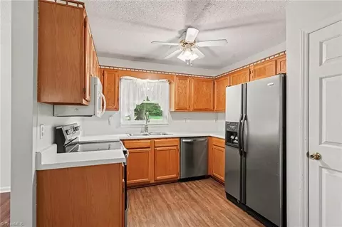 Kitchen - 4096 Hoover Hill Rd, Trinity, NC 27370 photo 1 of 2
