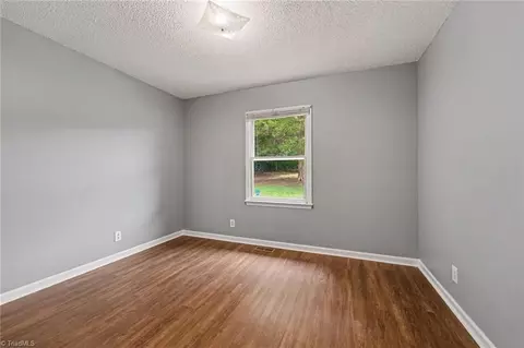 Bedroom - 4096 Hoover Hill Rd, Trinity, NC 27370 photo 2 of 3