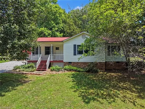 Exterior - 4096 Hoover Hill Rd, Trinity, NC 27370 photo 2 of 8