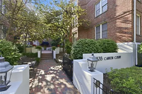 828 Elm St #C4, Greensboro, NC 27401