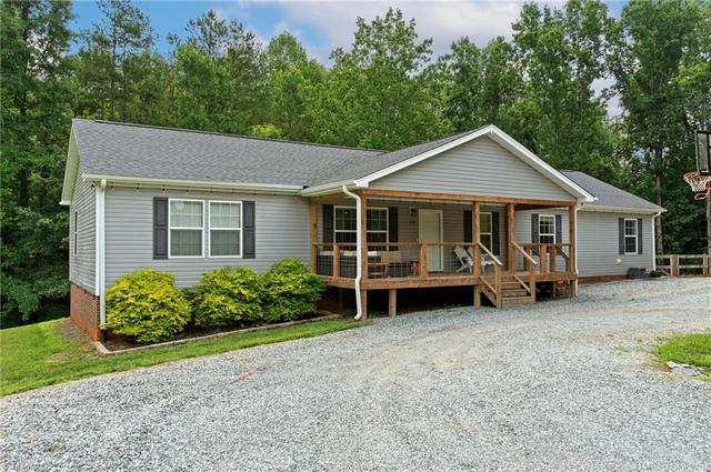 300 Union Grove Rd S, Lexington, NC 27295