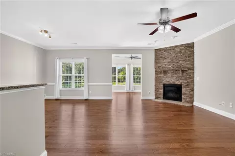 Living - 143 Windmill Trl, High Point, NC 27265 photo 2 of 5