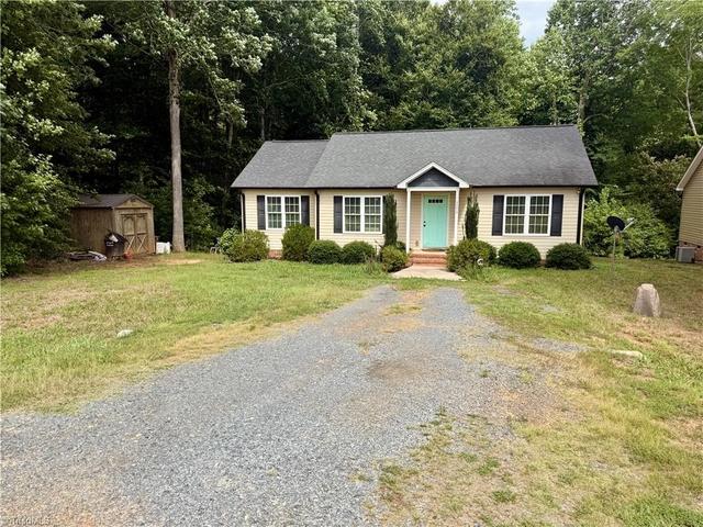 3073 Trotter Rd, Asheboro, NC 27205