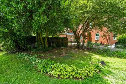 Exterior - 813 Carrick St, High Point, NC 27262 photo 6 of 8