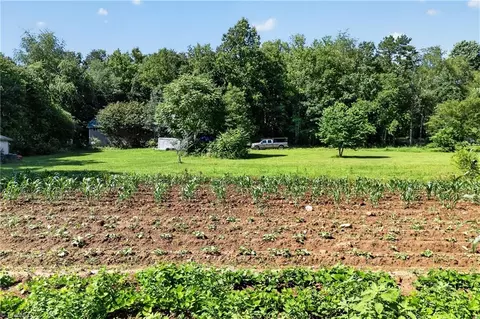 138 Eagle Valley Trl, Dobson, NC 27017 photo 8