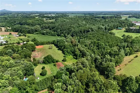 138 Eagle Valley Trl, Dobson, NC 27017 photo 37