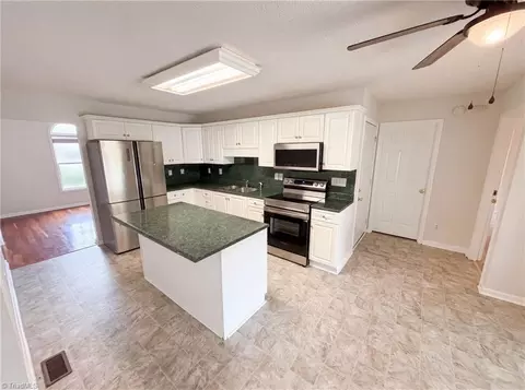 6404 Starlette Ln, Trinity, NC 27370 photo 2