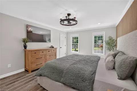 Bedroom - 4000 Loch Mere Rd, High Point, NC 27265 photo 2 of 6