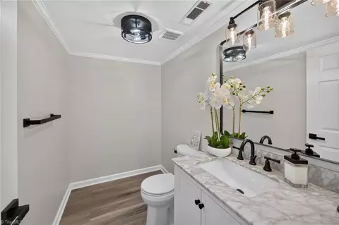 Bath - 4000 Loch Mere Rd, High Point, NC 27265 photo 1 of 5