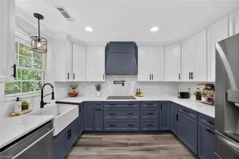 Kitchen - 4000 Loch Mere Rd, High Point, NC 27265 photo 2 of 3