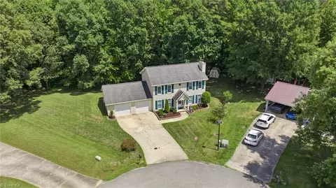 View/Area - 4000 Loch Mere Rd, High Point, NC 27265 photo 2 of 3